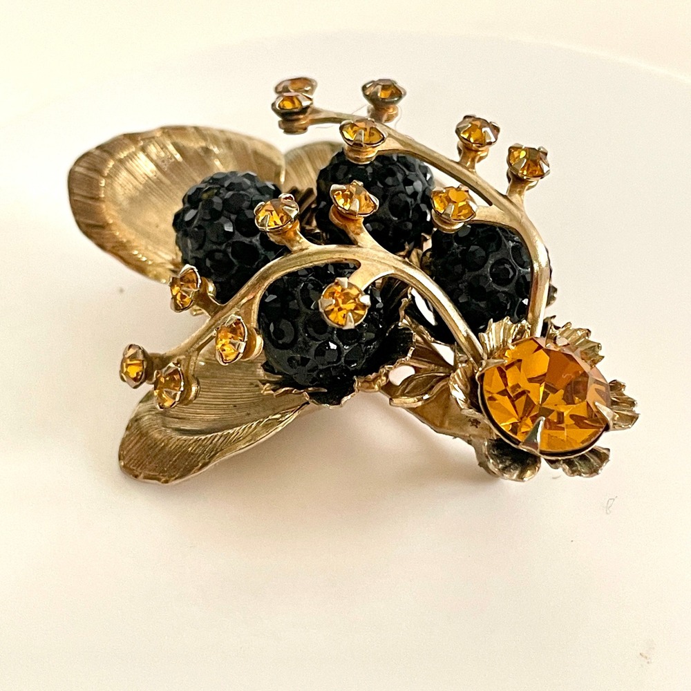 Vintage Black & Amber Rhinestone Brooch Gold Tone Berry Leaf Statement Pin - Picture 8 of 11